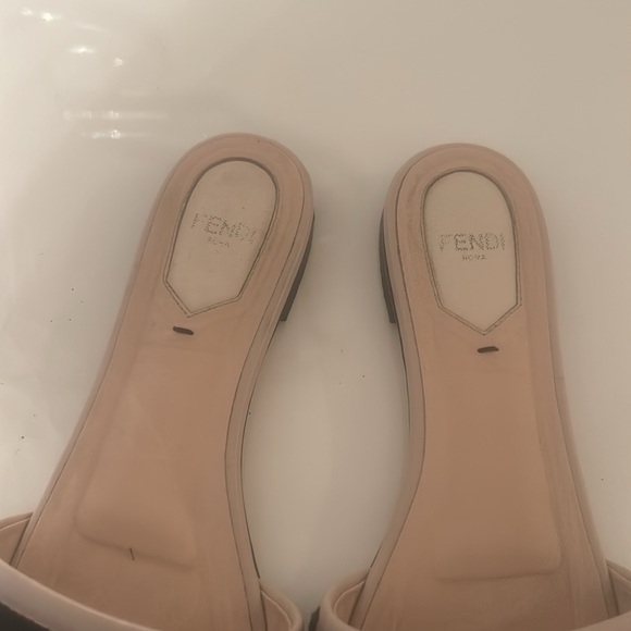 Very comfortable slides withh ff logo - Picture 3 of 5